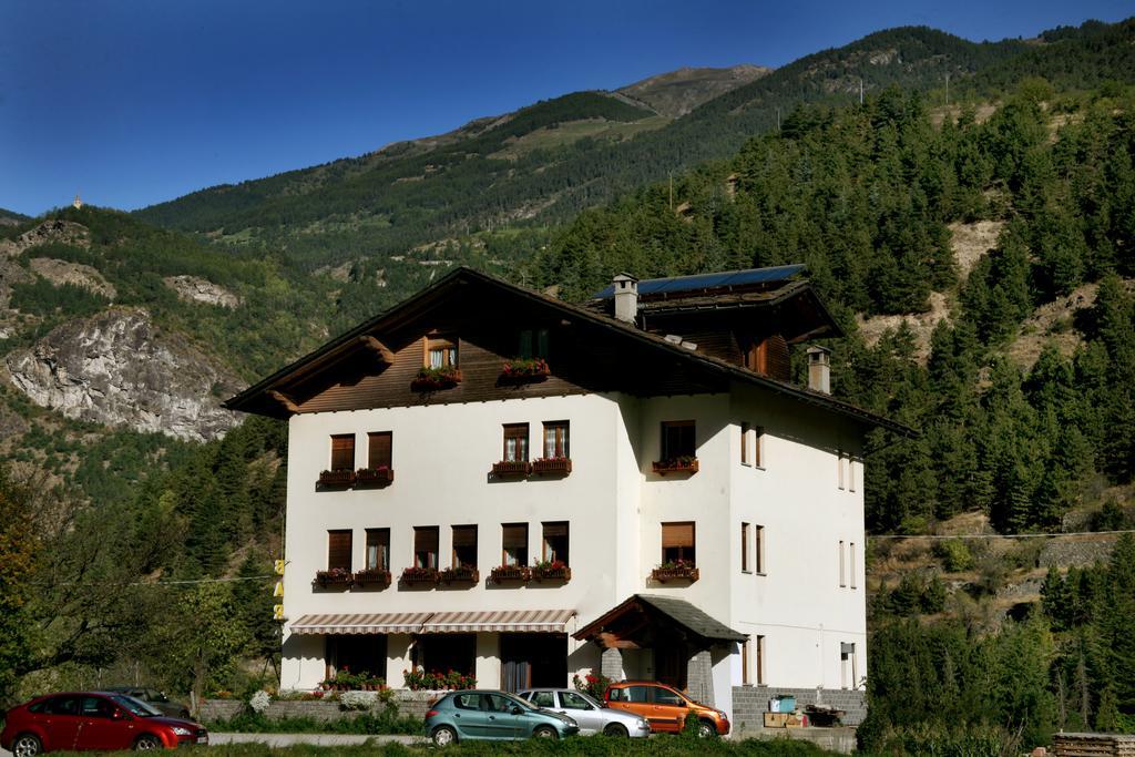 Hotel Edelweiss Villeneuve Exteriör bild