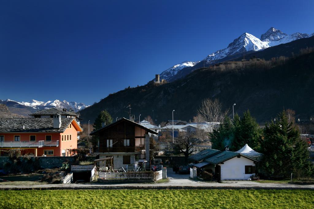 Hotel Edelweiss Villeneuve Exteriör bild